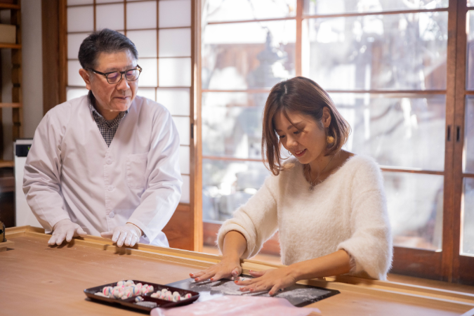 山屋御飴所　飴づくり体験